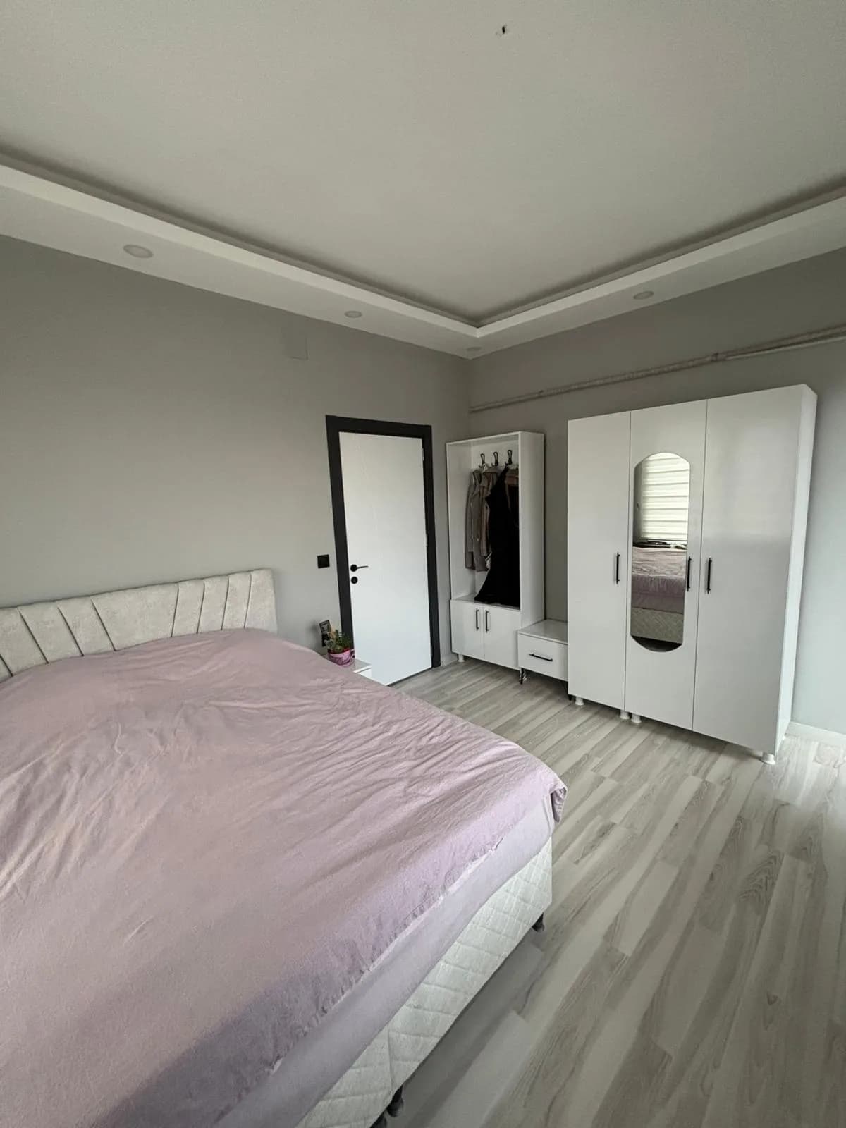 AY OTEL 1+1 oda yatak odası (gardolap ve ayna)