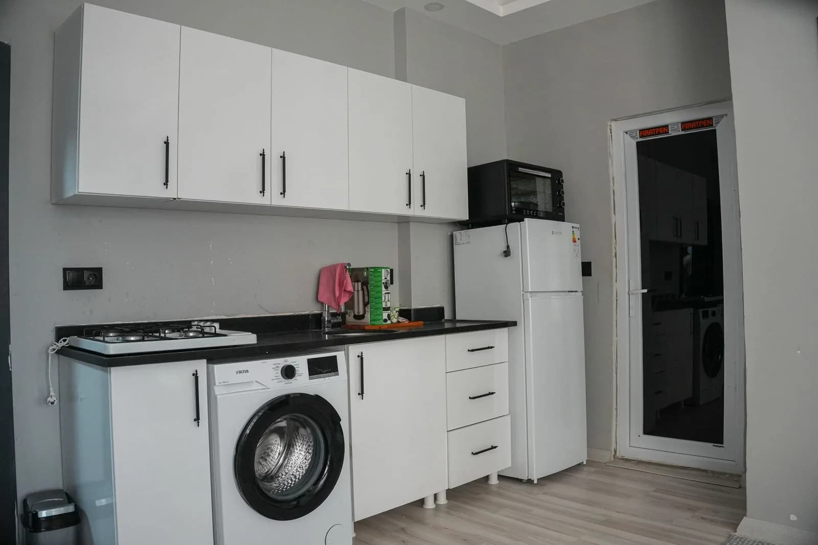 AY OTEL 1+1 oda mutfağı